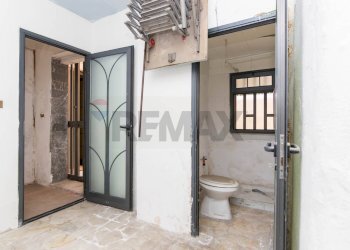 Bagno - Trilocale Via Vincenzo Giuffrida
 
36, Catania - foto 10