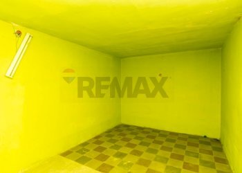 Stanza vuota - Trilocale Via Vincenzo Giuffrida
 
36, Catania - foto 15