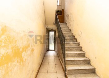 Scale - Trilocale Via Vincenzo Giuffrida
 
36, Catania - foto 24