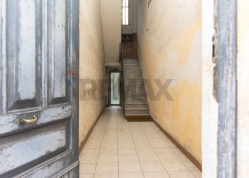 Ricezione / Lobby - Trilocale Via Vincenzo Giuffrida
 
36, Catania - foto 25