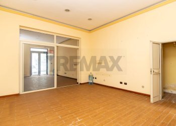 Stanza vuota - Shop Via Vincenzo Giuffrida
 
34, Catania - photo 2