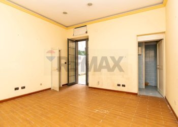 Stanza vuota - Shop Via Vincenzo Giuffrida
 
34, Catania - photo 3