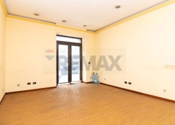 Stanza vuota - Shop Via Vincenzo Giuffrida
 
34, Catania - photo 4