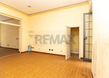 Stanza vuota - Shop Via Vincenzo Giuffrida
 
34, Catania - photo 6