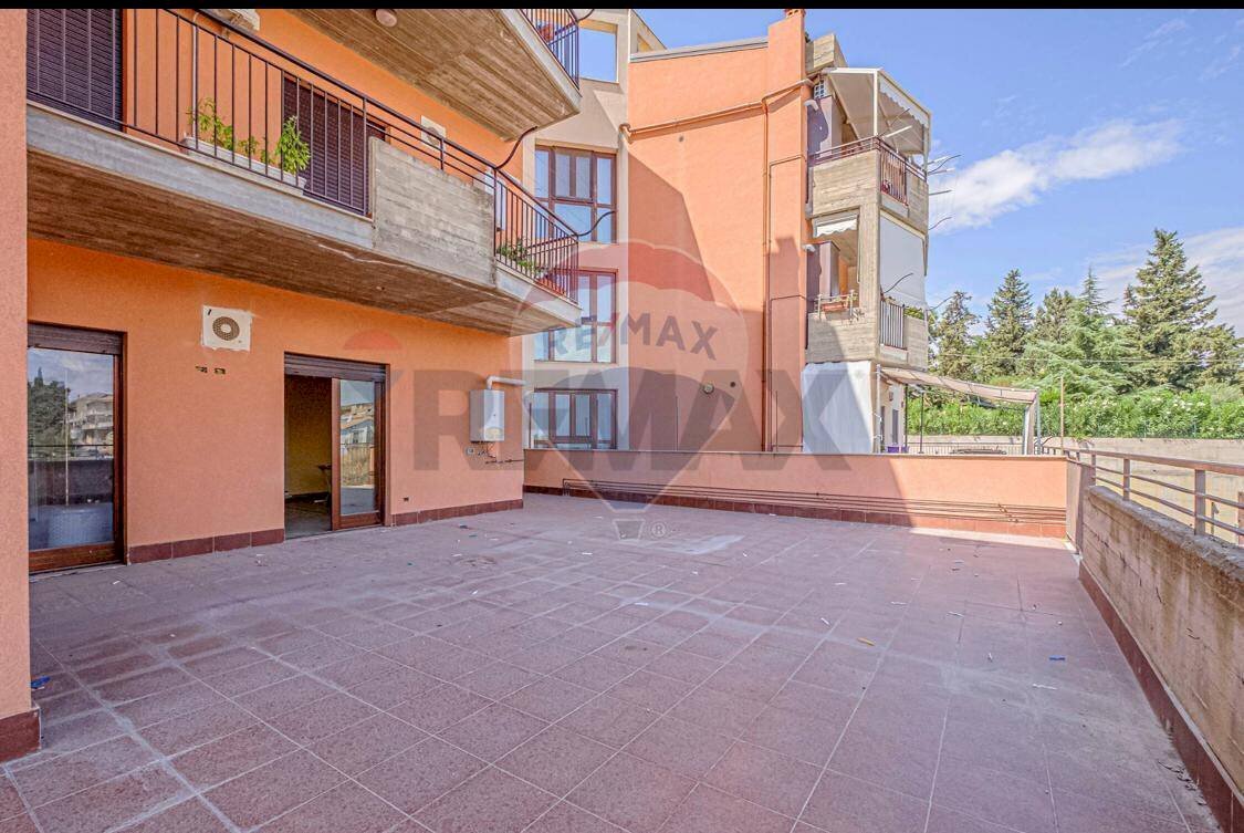 Terrazza - Appartamento Via Antonino Barbara
 
1, Caltagirone - foto 1