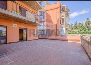 Terrazza - Appartamento Via Antonino Barbara
 
1, Caltagirone - foto 1