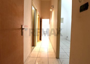 Hall / corridoio - Quadrilocale Via Calì
 
17, Catania - foto 11