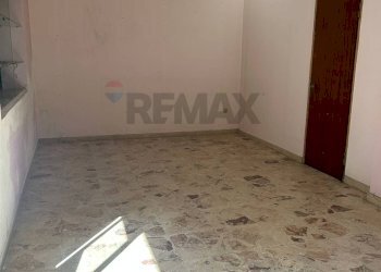 Stanza vuota - Negozio Via VITALINO BRANCATI
7, Gravina di Catania - foto 5