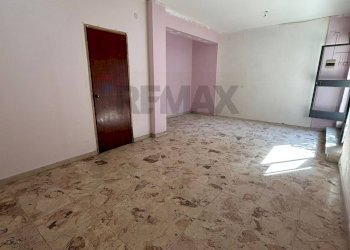 Stanza vuota - Negozio Via VITALINO BRANCATI
7, Gravina di Catania - foto 8