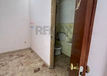 Stanza vuota - Negozio Via VITALINO BRANCATI
7, Gravina di Catania - foto 10