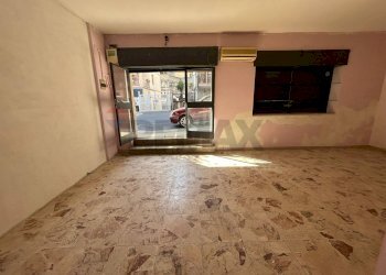 Stanza vuota - Negozio Via VITALINO BRANCATI
7, Gravina di Catania - foto 19