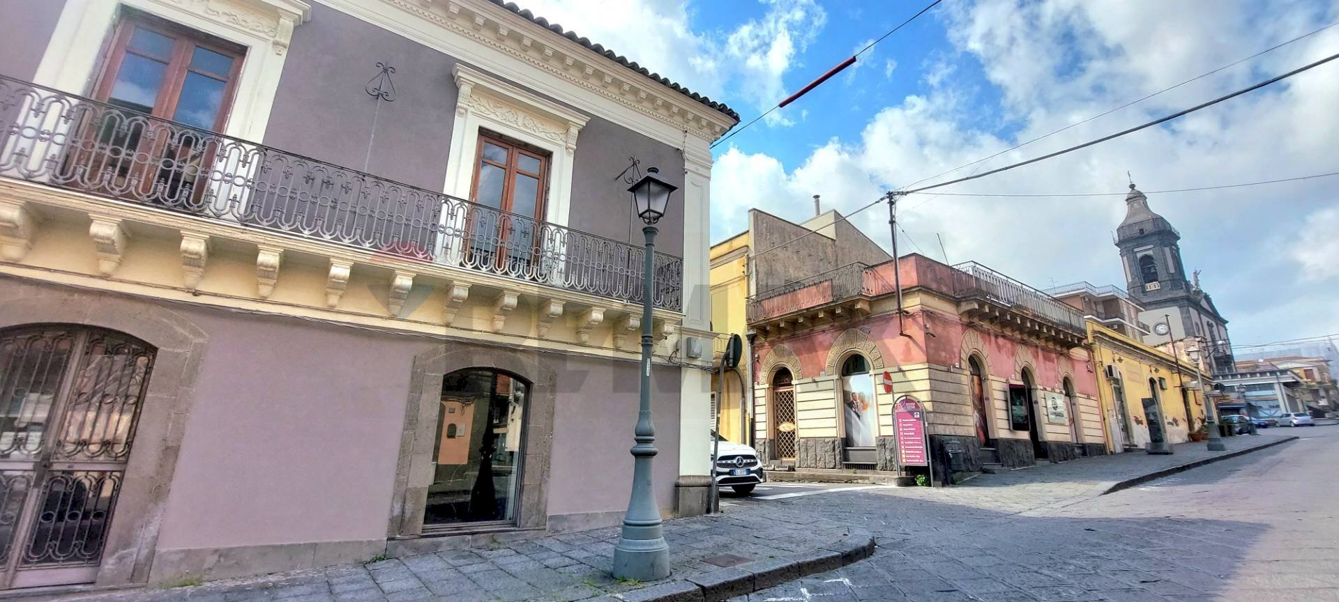 Edificio all\'aperto - Commercial Premises Via Roma
 
187, Belpasso - photo 1