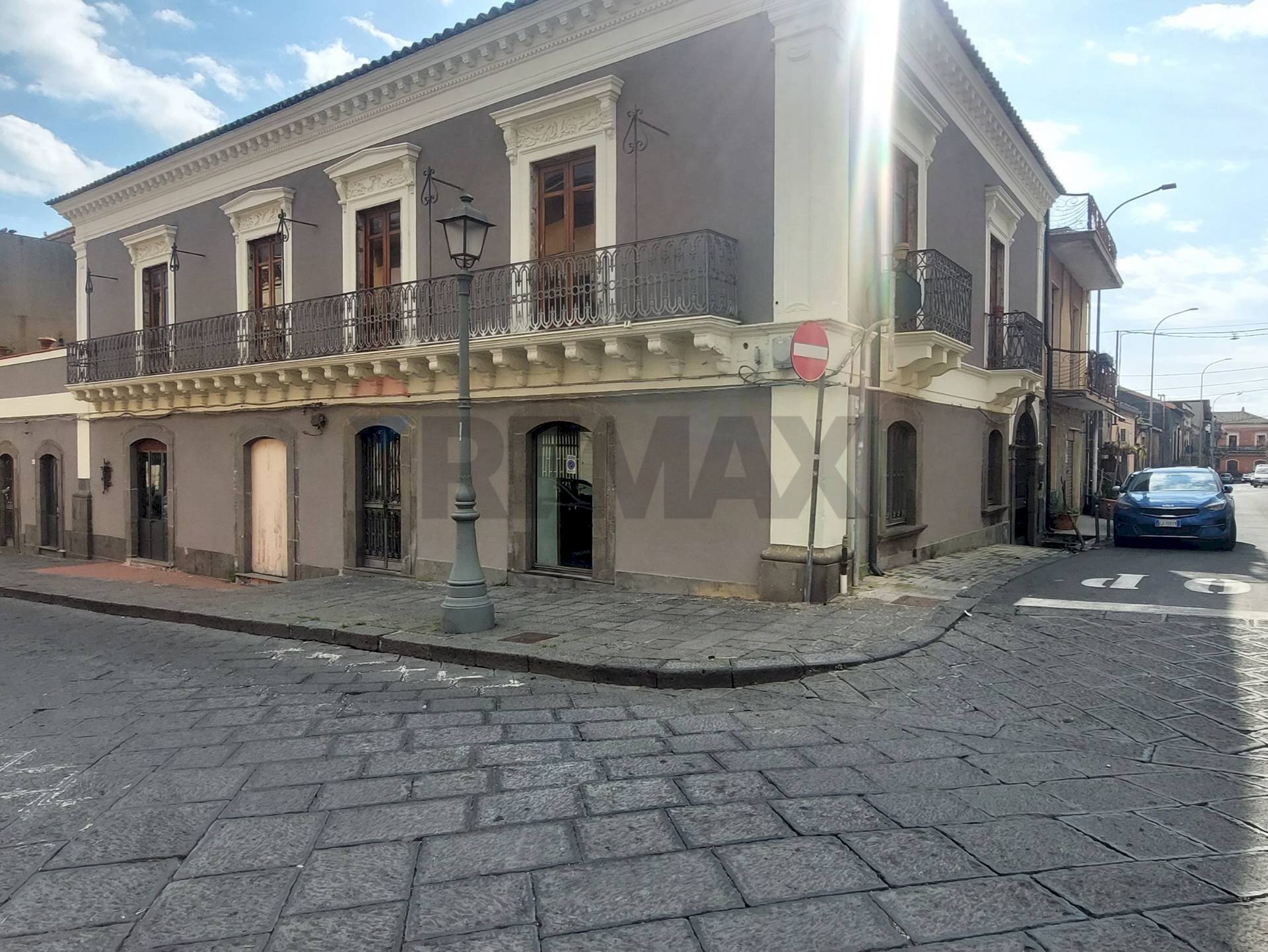 Edificio all\'aperto - Commercial Premises Via Roma
187, Belpasso - photo 2