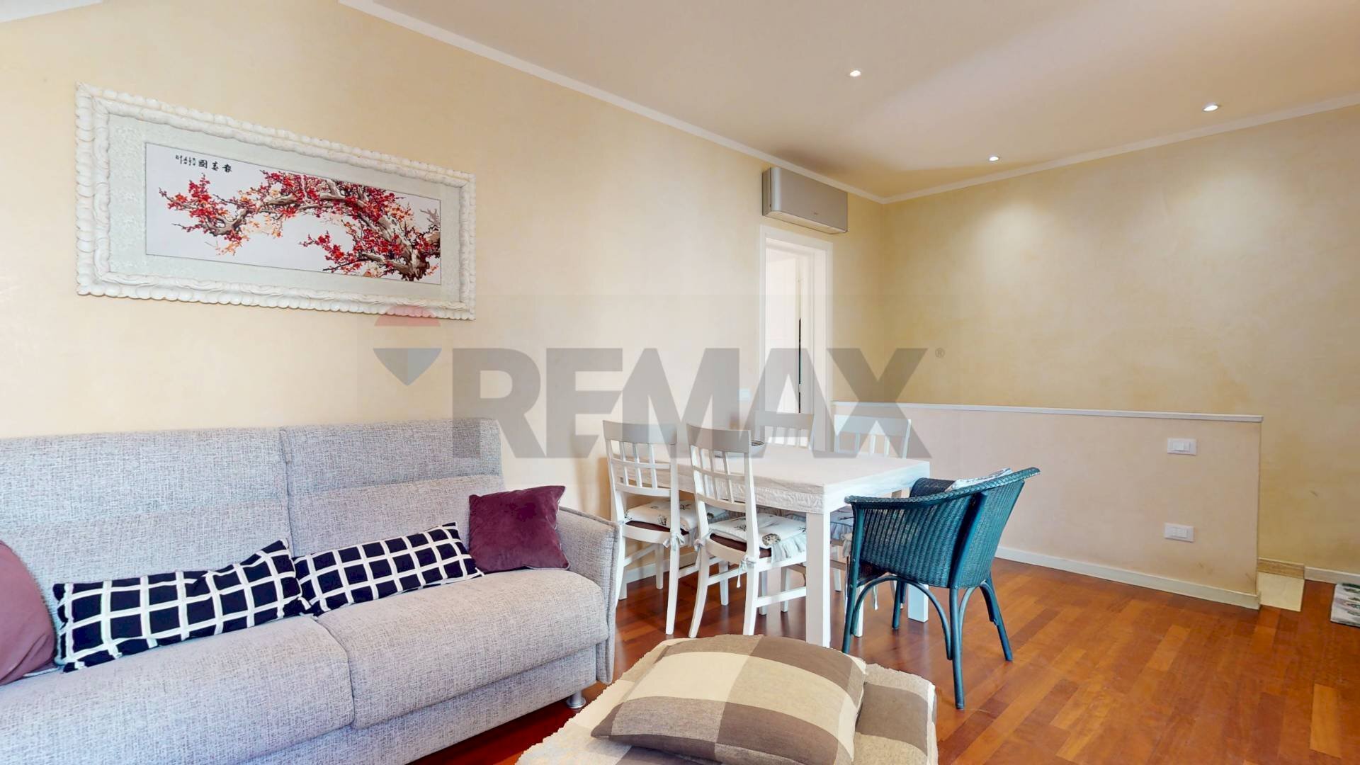 Sala da pranzo - Quadrilocale via Roma
 
10, Viareggio - foto 3