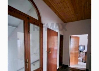 Hall / corridoio - Appartamento PIAZZA MAZZINI
21, Pratovecchio Stia - foto 3