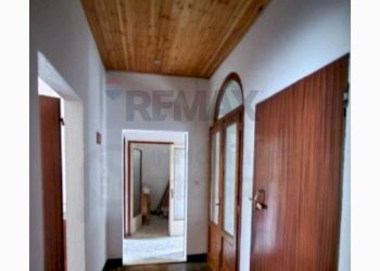 Hall / corridoio - Appartamento PIAZZA MAZZINI
21, Pratovecchio Stia - foto 4