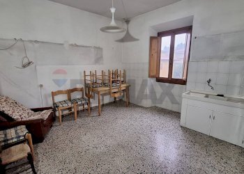 Sala da pranzo - Appartamento PIAZZA MAZZINI
21, Pratovecchio Stia - foto 7