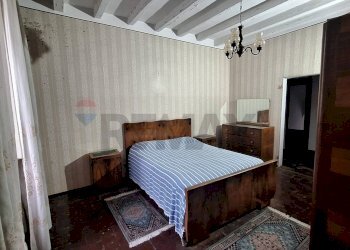 Camera / camera da letto - Appartamento PIAZZA MAZZINI
21, Pratovecchio Stia - foto 11