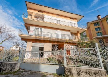 Edificio all\'aperto - Casa semi indipendente VIA GIOVANNI ANNIBALDI
 
22, Cupramontana - foto 1