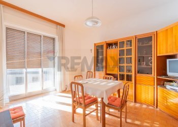 Sala da pranzo - Casa semi indipendente VIA GIOVANNI ANNIBALDI
 
22, Cupramontana - foto 3