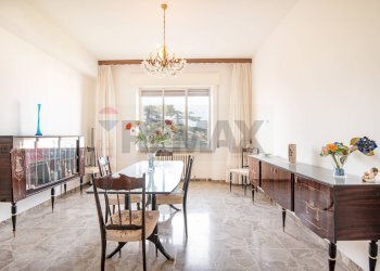 Sala da pranzo - Casa semi indipendente VIA GIOVANNI ANNIBALDI
 
22, Cupramontana - foto 7