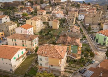 Edificio all\'aperto - Casa semi indipendente VIA GIOVANNI ANNIBALDI
 
22, Cupramontana - foto 28