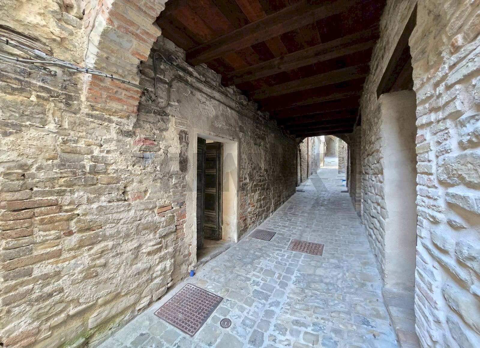 Non correlato - Casa semi indipendente VIA RICCI DANTE
 
10, Serra San Quirico - foto 1