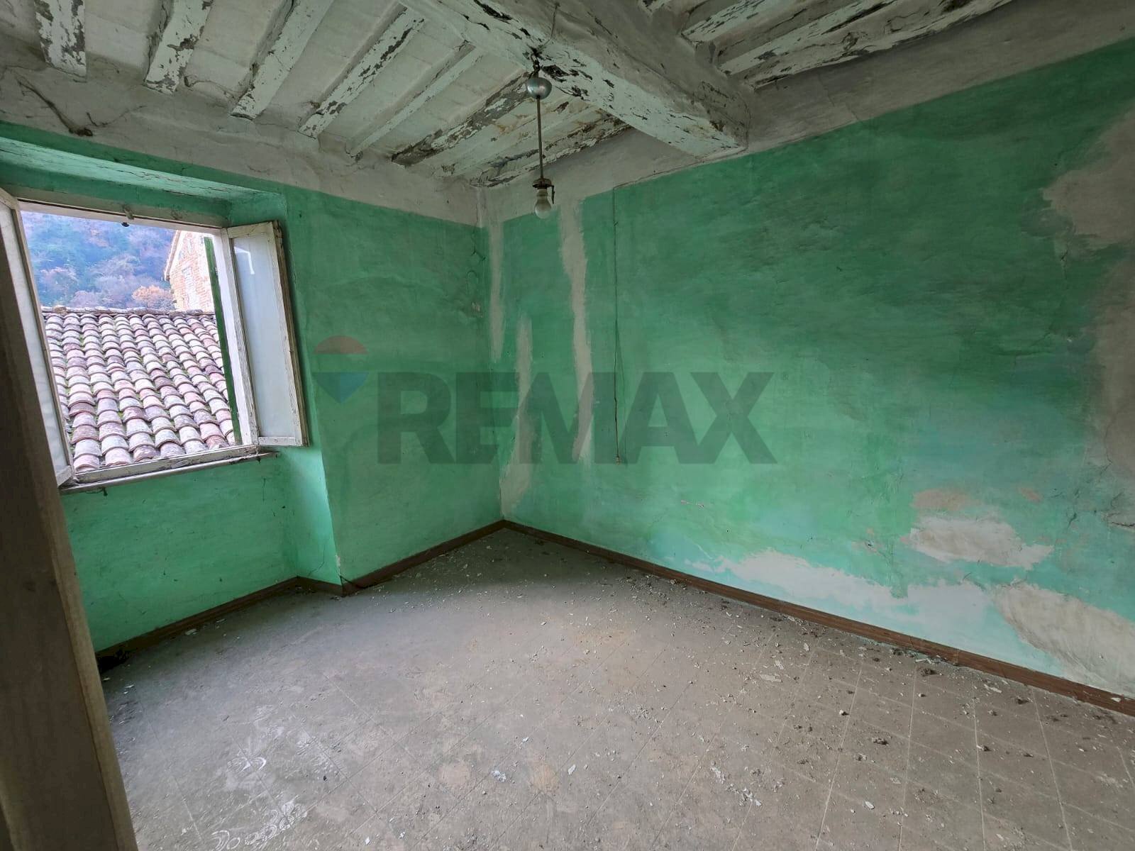 Stanza vuota - Casa semi indipendente VIA RICCI DANTE
10, Serra San Quirico - foto 3