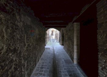 Hall / corridoio - Casa semi indipendente VIA RICCI DANTE
 
10, Serra San Quirico - foto 15