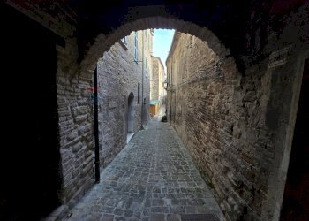 Non correlato - Casa semi indipendente VIA RICCI DANTE
 
10, Serra San Quirico - foto 16