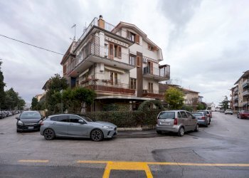 Edificio all\'aperto - Apartment VIA VITTORIO VENETO
 
12, Falconara Marittima - photo 39