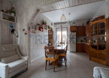 Sala da pranzo - Apartment VIA VITTORIO VENETO
 
12, Falconara Marittima - photo 2