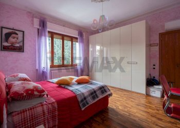 Camera / camera da letto - Apartment VIA VITTORIO VENETO
 
12, Falconara Marittima - photo 13