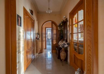 Hall / corridoio - Apartment VIA VITTORIO VENETO
 
12, Falconara Marittima - photo 18