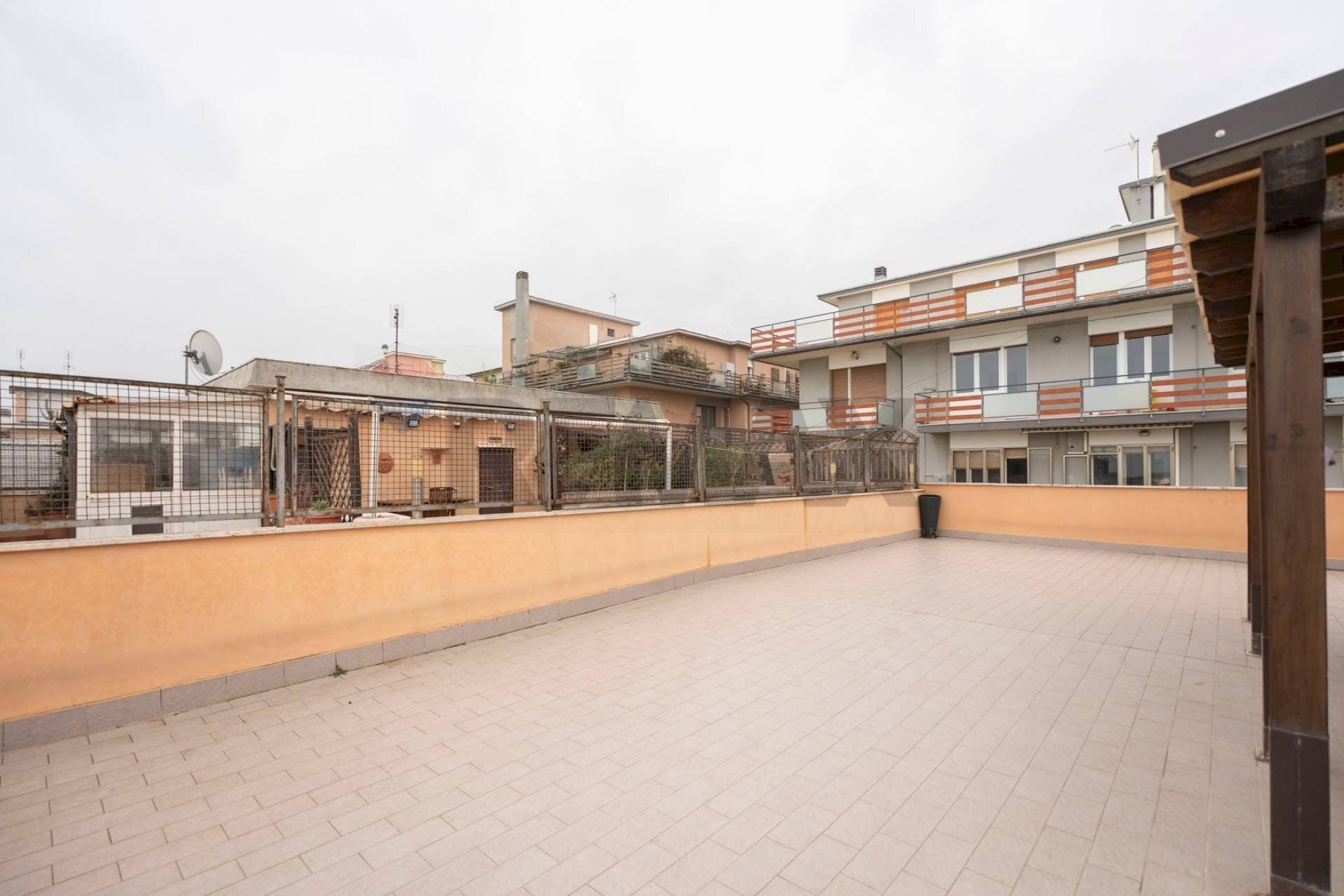 Terrazza - Four-room apartment Via Flaminia
 
413a, Falconara Marittima - photo 3