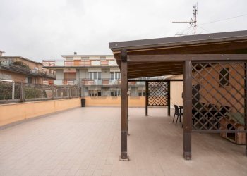 Terrazza - Quadrilocale Via Flaminia
 
413a, Falconara Marittima - foto 4
