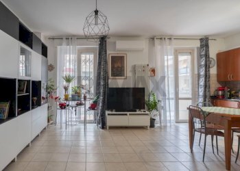 Sala da pranzo - Quadrilocale Via Flaminia
 
413a, Falconara Marittima - foto 7