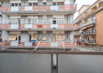 Edificio all\'aperto - Quadrilocale Via Flaminia
 
413a, Falconara Marittima - foto 14