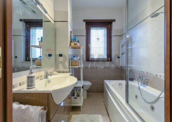 Bagno - Trilocale via mario del monaco
 
22, Roma - foto 27
