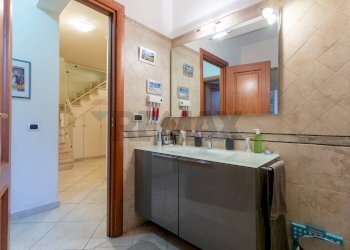 Bagno - Trilocale via mario del monaco
 
22, Roma - foto 41