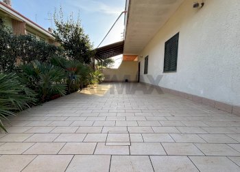 Terrazza - Trilocale Via dei cavalli marini
 
183, Ardea - foto 3