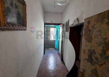 Hall / corridoio - Casa semi indipendente Via Camillo Benso Conte di Cavour
 
5, San Sosti - foto 8