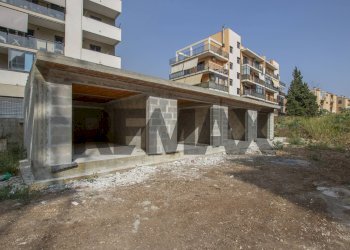 Casa all\'aperto - Trilocale VIA SICILIA
 
SNC, Siracusa - foto 17