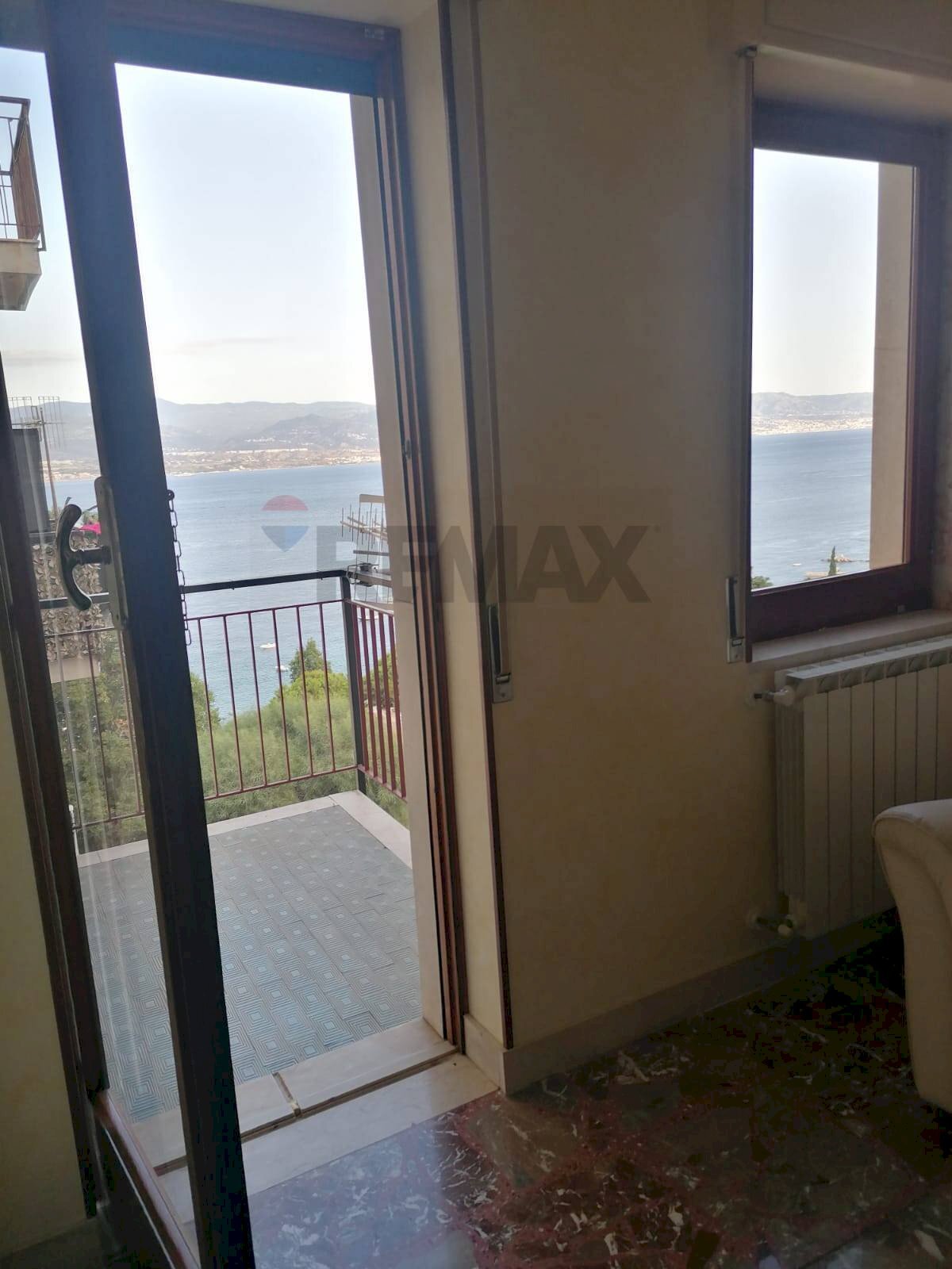 Balcone - Trilocale Via Nuova Panoramica
 
560, Messina - foto 3