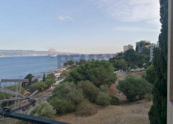 Vista dell\'acqua - Trilocale Via Nuova Panoramica
 
560, Messina - foto 4