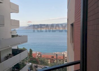 Balcone - Trilocale Via Nuova Panoramica
 
560, Messina - foto 6