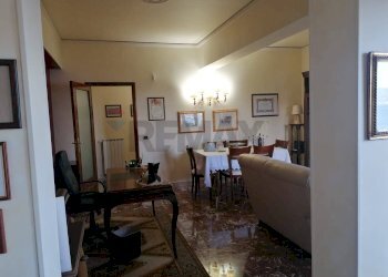 Sala da pranzo - Trilocale Via Nuova Panoramica
 
560, Messina - foto 11