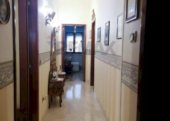 Hall / corridoio - Trilocale Via Nuova Panoramica
 
560, Messina - foto 23
