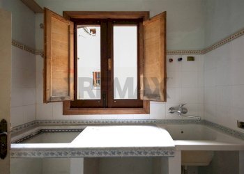 Bagno - Quadrilocale via Giuseppe Garibaldi
 
97, Catania - foto 23