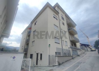 Edificio all\'aperto - Bilocale via generale francesco rossi
 
8, L'Aquila - foto 1